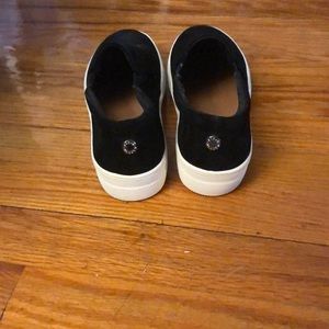 Never worn Steve madden slip ons